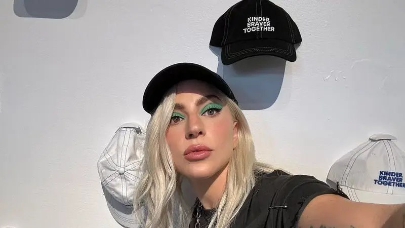 Lady Gaga Merilis Teaser Lagu dengan Pesan Sosial Mendalam